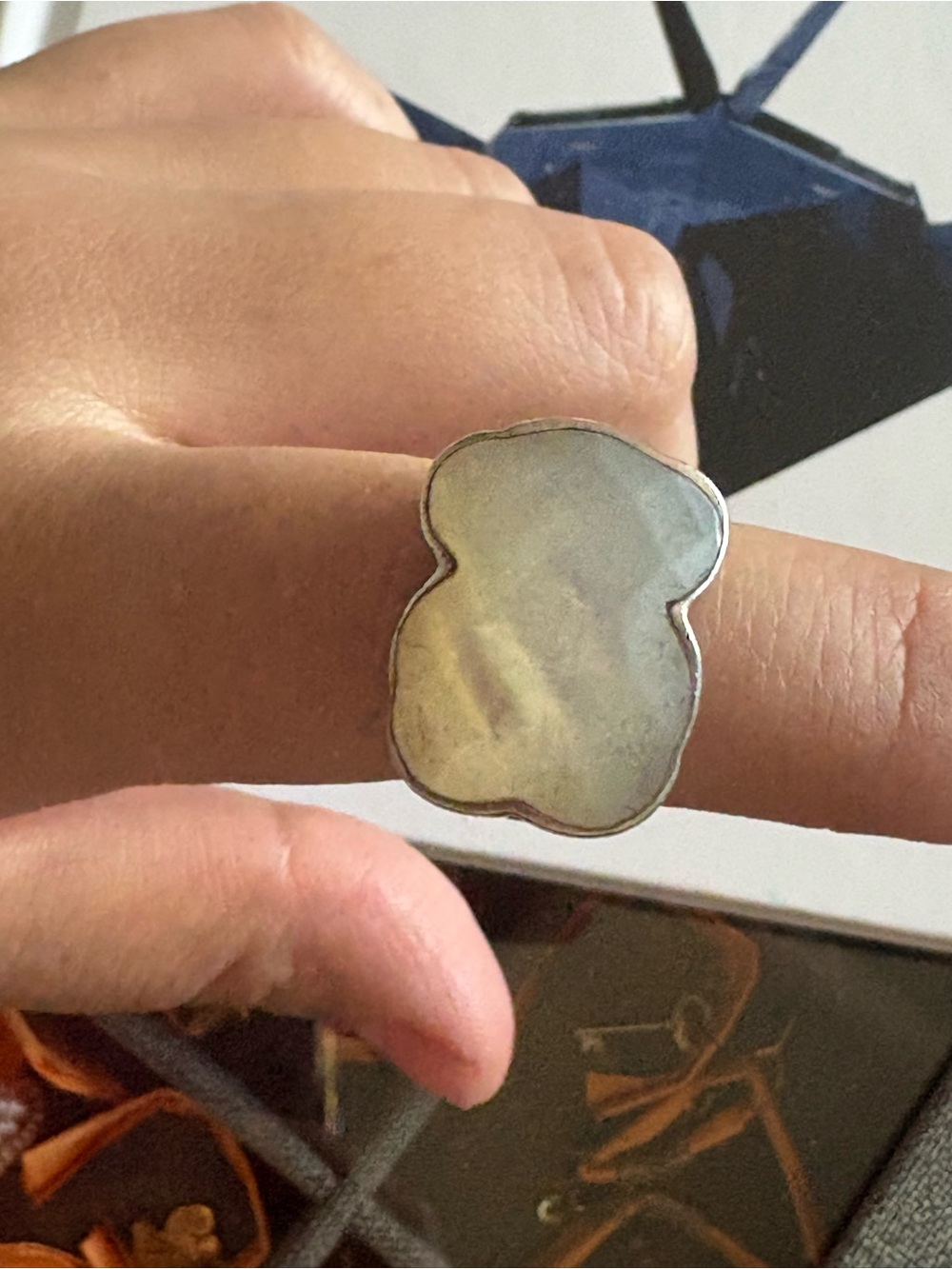 Tous Mother-of-Pearl Cloud-Shaped Ring in Iridescent White
